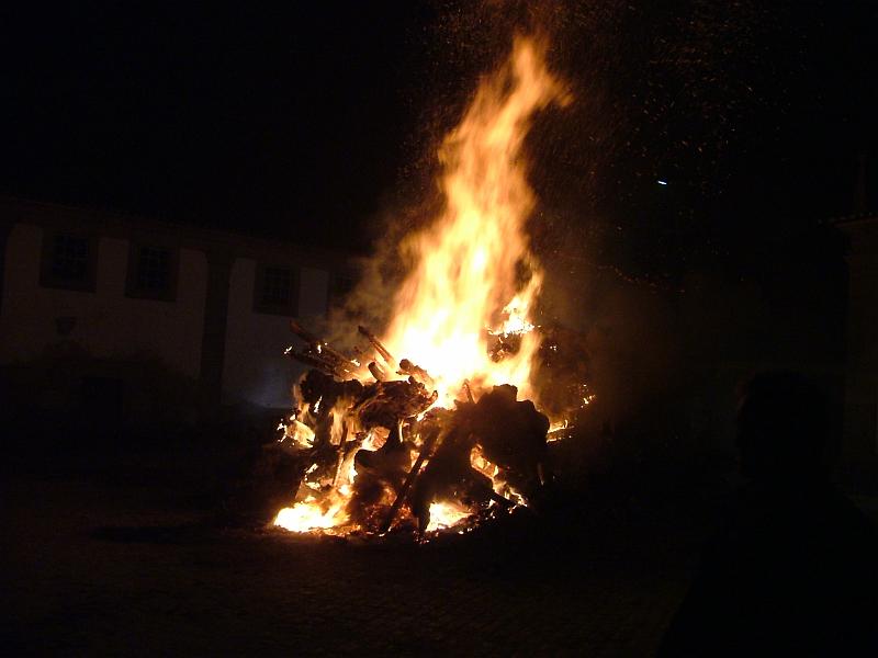 Fogueira tradicional de Natal...JPG